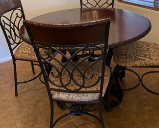 Kitchen Table and 4 Chairs