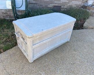 Suncast storage Deck Box
