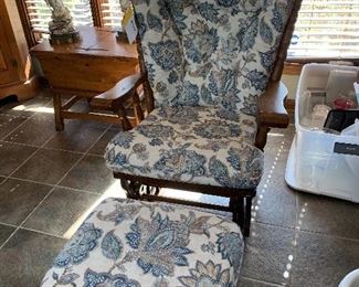 	#41	Best Home Furnishing glider rocker and ottoman new with tags. Made in USA.	 $125.00 		