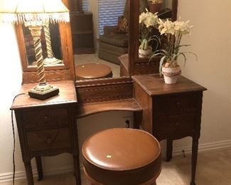 Antique vanity, pretty lamp, artificial flowers and stool
Vanity has sold. 