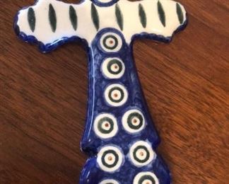Blue and white pottery cross. There are many crosses in this house