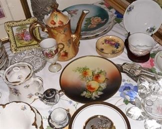 More porcelain and crystal pieces