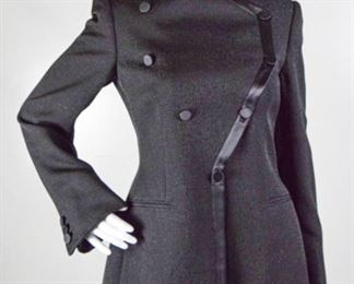 Lot	22	Giorgio Armani "Borgo 21" Black Jacket	Giorgio Armani - Italy "Borgo 21" Black Jacket Satin Black Trim & Button Coverings Flecks of Silver Sparkle All Over Size 42
