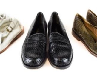 Lot	47	Stephane Kelian 3 pairs of woven leather shoes	made in France. Uk sizes 4-5 US sizes 6.5-7.5 White shoe with buckle and open heel. worn soles and worn insoles - size 4 black loafers, worn sole - size 4.5 olive green slip on. worn sole size 5
