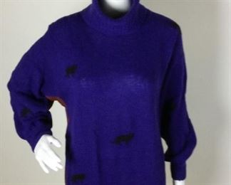 Lot	124	KRIZIA maglia / Italy Purple Cowl Cat Sweater	Vintage KRIZIA maglia designer Milan Italy Purple Cowl Black Cats Sweater SIZE 40 70% Wool & 30% Angora Rabbit Small pull under left arm

