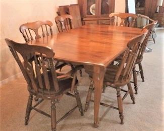 HEYWOOD -WAKEFIELD DINING TABLE WITH 8 CHAIRS, 3 INSERTS, HEAT PADS