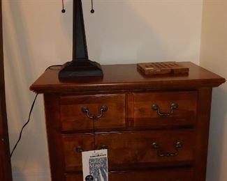 Oak Nightstand & Stained Glass Table lamp (Matching Floor Lamp Available)