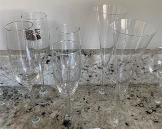 Lot 5525. $15.00. set of miscellaneous champagne flutes.