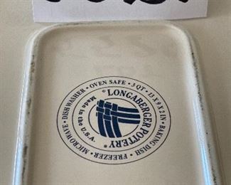 Lot 5529. $50.00 Longaberger 9" x 13" Large baking dish in the 'Woven Traditions' pattern.