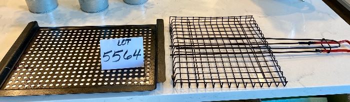 Lot 5564. $12.00. Grill Sheet for Veggies/Meats, flat grill basket with handy handle!
