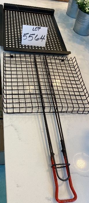 Lot 5564. $12.00. Grill Sheet for Veggies/Meats, flat grill basket with handy handle!