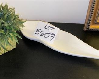 Lot 5609. $20.00. Anolei white leaf shape Dish for decor - cute! 22.5" long x5.5" w., also a faux plant 7"h x 6" w