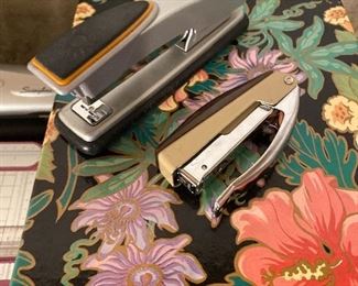Lot 5673 $28.00 Home Office Kit 1 includes: 1) Wescott Bonded Paper Cutter 2) Swingline 3 Hole Punch 3) Stapler 4) Hand Stapler 5) Index Box