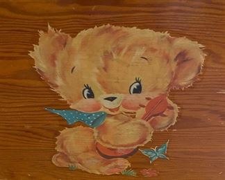 Lot 5684 $28.00 Vintage Wooden Toy Box w/ Soft Close