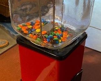 Lot 5681 $125.00 Vintage Victor Vending Gumball Machine