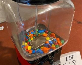 Lot 5681 $125.00 Vintage Victor Vending Gumball Machine