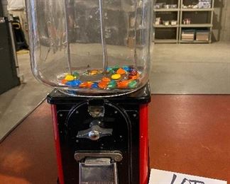 Lot 5681 $125.00 Vintage Victor Vending Gumball Machine