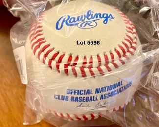 Lot 5698. $30.00 New in Box 12 Rawling Baseballs, Official National Baseball Club Association