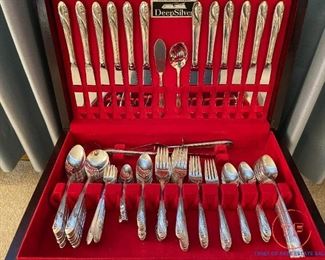 Homles & Edwards Silver Plated Silverware with Wood Chest