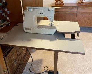 Vintage Singer Model 380 Space Saver Sewing Machine Cabinet