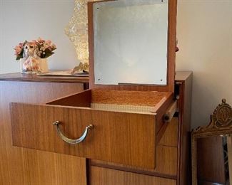 1950'S MCM Wardrobe / Chest