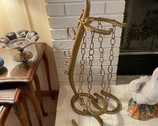 Horseshoe Plant Stand