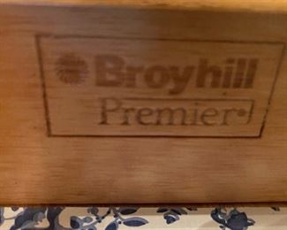 Broyhill Premier Asian Themed Hutch