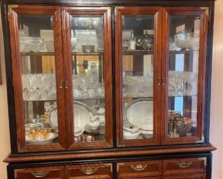 Broyhill Premier Asian Themed Hutch