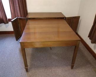 Bedroom Right  Excellent Sideboard  but, is a table with 8 leafs