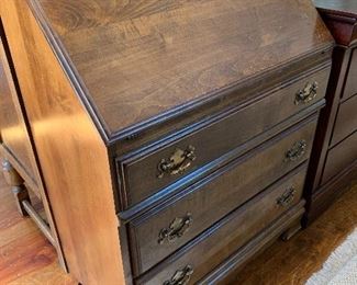 Slant Front Secretary