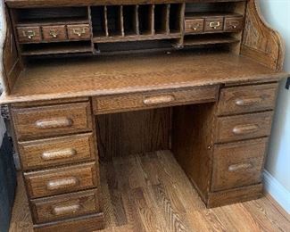 Riverside Furniture Oak Creek Collection Roll Top Desk