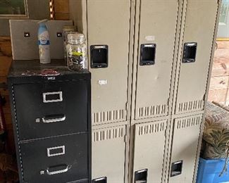 Filing Cabinet / Metal Lockers