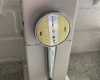 Ice-O-Mat Ice Crusher