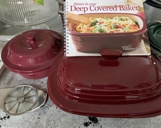 Pampered Chef Deep Covered Baker
