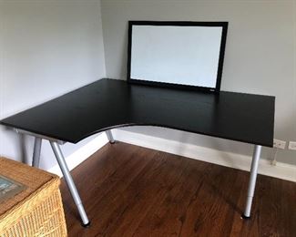 Another corner desk