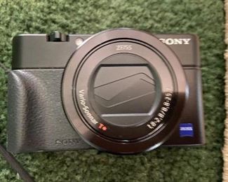 Sony Cybershot DSC-RX100 III Camera $250