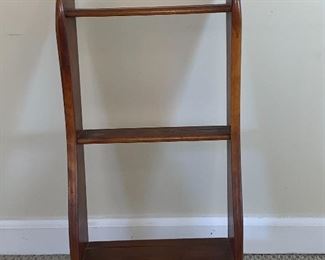 Lovely Cushman Colonial Creations Wall Rack. No. 7003. First created in 1937.