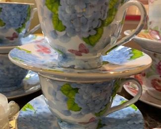 tea cups and saucers