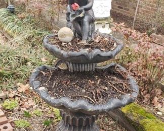 fountain/planter