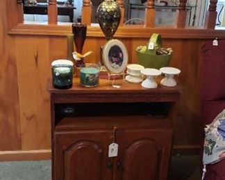 Side table, lamp
