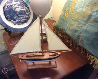 AUTHENTIC MODEL - RACING  YACHT WOOD
