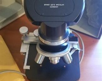 great shape ERNST LEITZ WEIZLAR microscope
buy it now $295