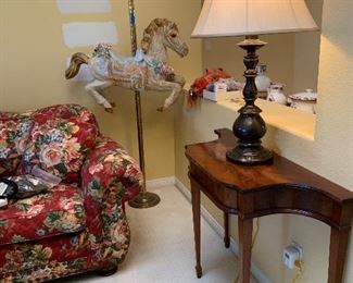 Sofa, console & decor carousel horse