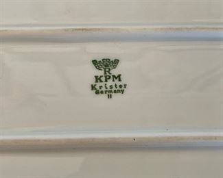 Detail; bottom view.