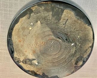 Detail; bottom view.