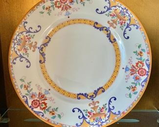 $20 - Vintage Old Ivory Syracuse China "Wendover".  10"D