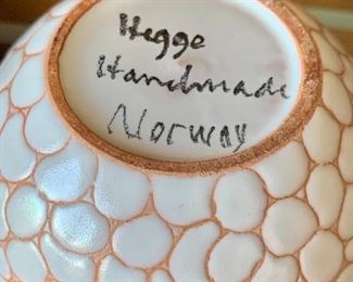 Detail; bottom view.