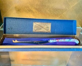 $15 - Vintage Cutlass & Coalport bone china handle cheese knife (Sheffield, England), in original box.  7.5"L
