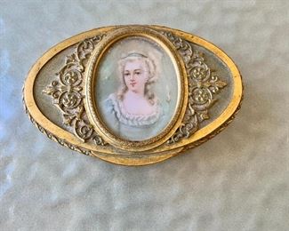 $75 Vintage velvet lined trinket box.  1.5"H x 4.5"W x 3"D