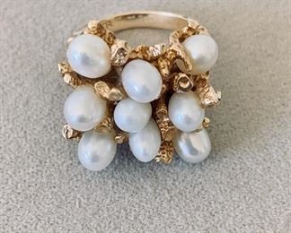 $550 - 14K gold and pearl cluster ring; stamped 14K GTR; size 5